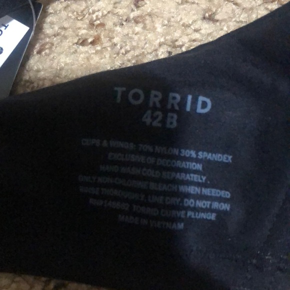 Torrid Curve Collection “Plunge Bra” Black 42B - Picture 5 of 7